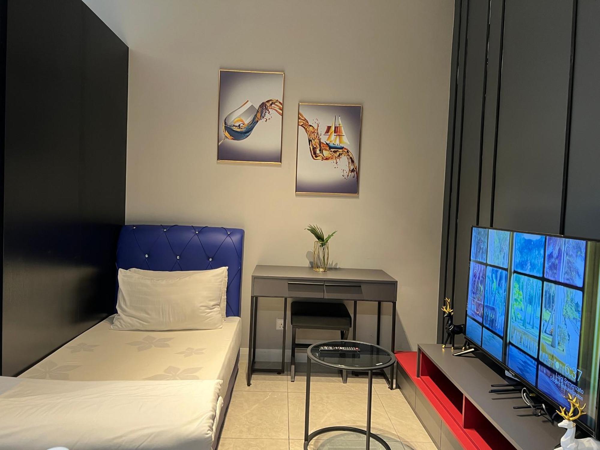 Axon Bukit Bintang Rooftop Swimming Pool Pangsapuri