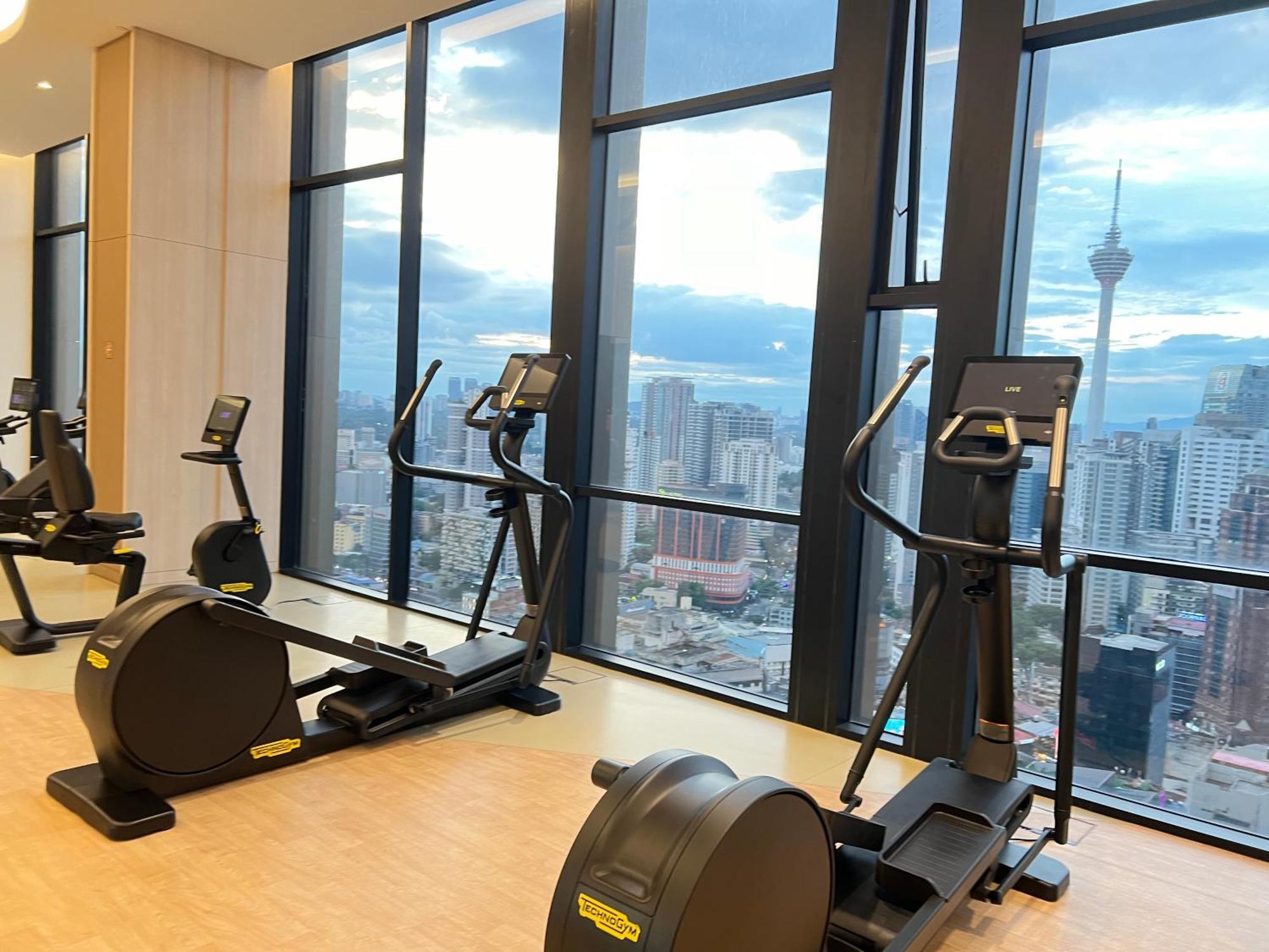 Axon Bukit Bintang Rooftop Swimming Pool Pangsapuri Kuala Lumpur