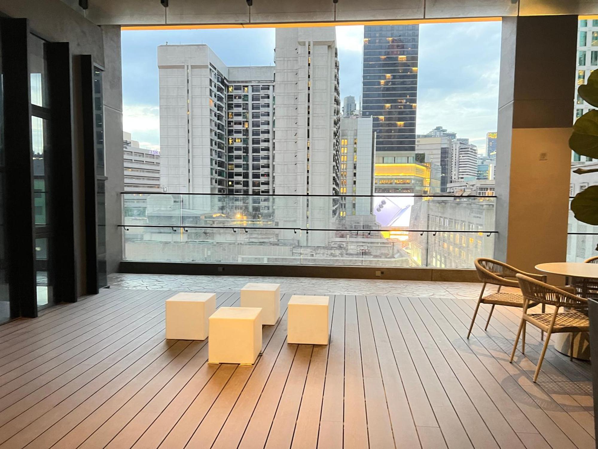 Pangsapuri Axon Bukit Bintang Rooftop Swimming Pool