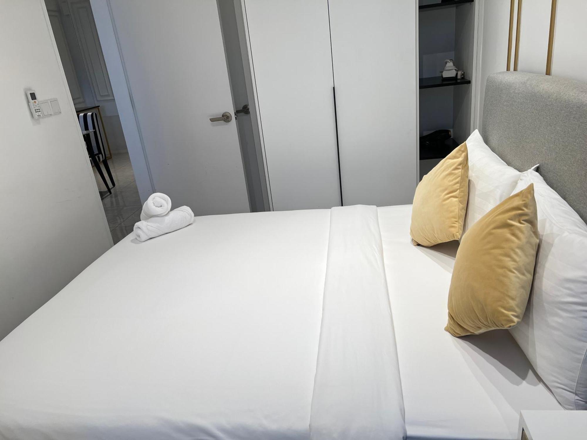 Pangsapuri Axon Bukit Bintang Rooftop Swimming Pool Kuala Lumpur